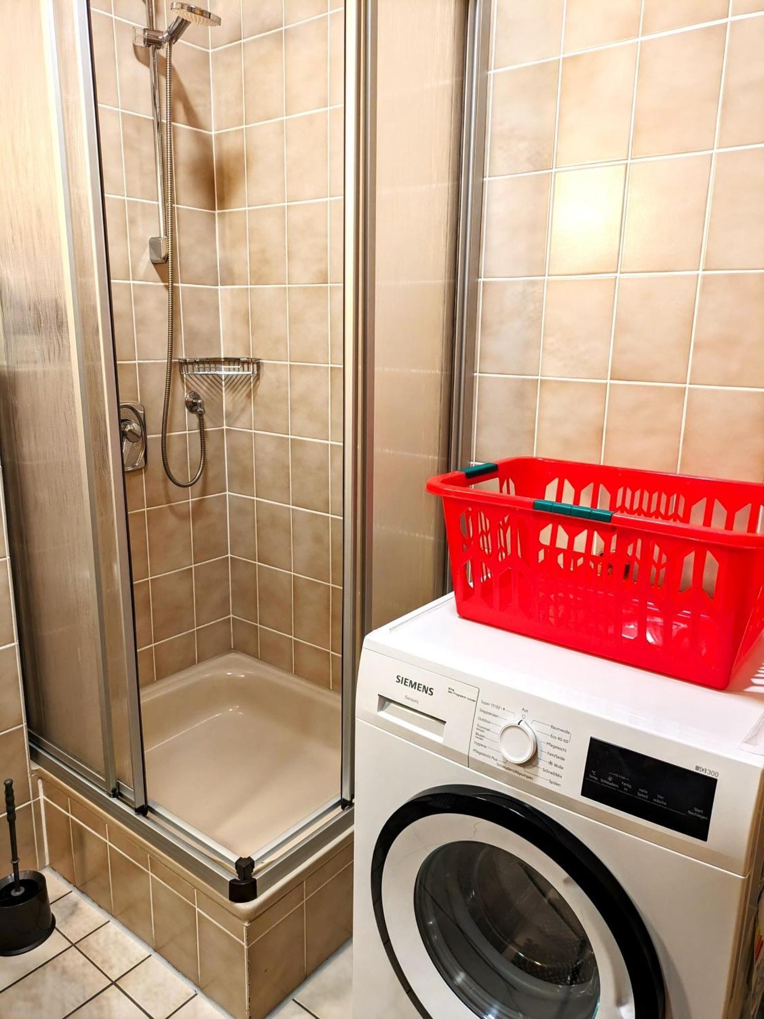 4 Zimmer Geraeumige Und Ruhig Gelegene Ferien- Und Monteurwohnung Nur Fuer Sie Allein Aujvari Vermietungen Spiegelberg Ngoại thất bức ảnh