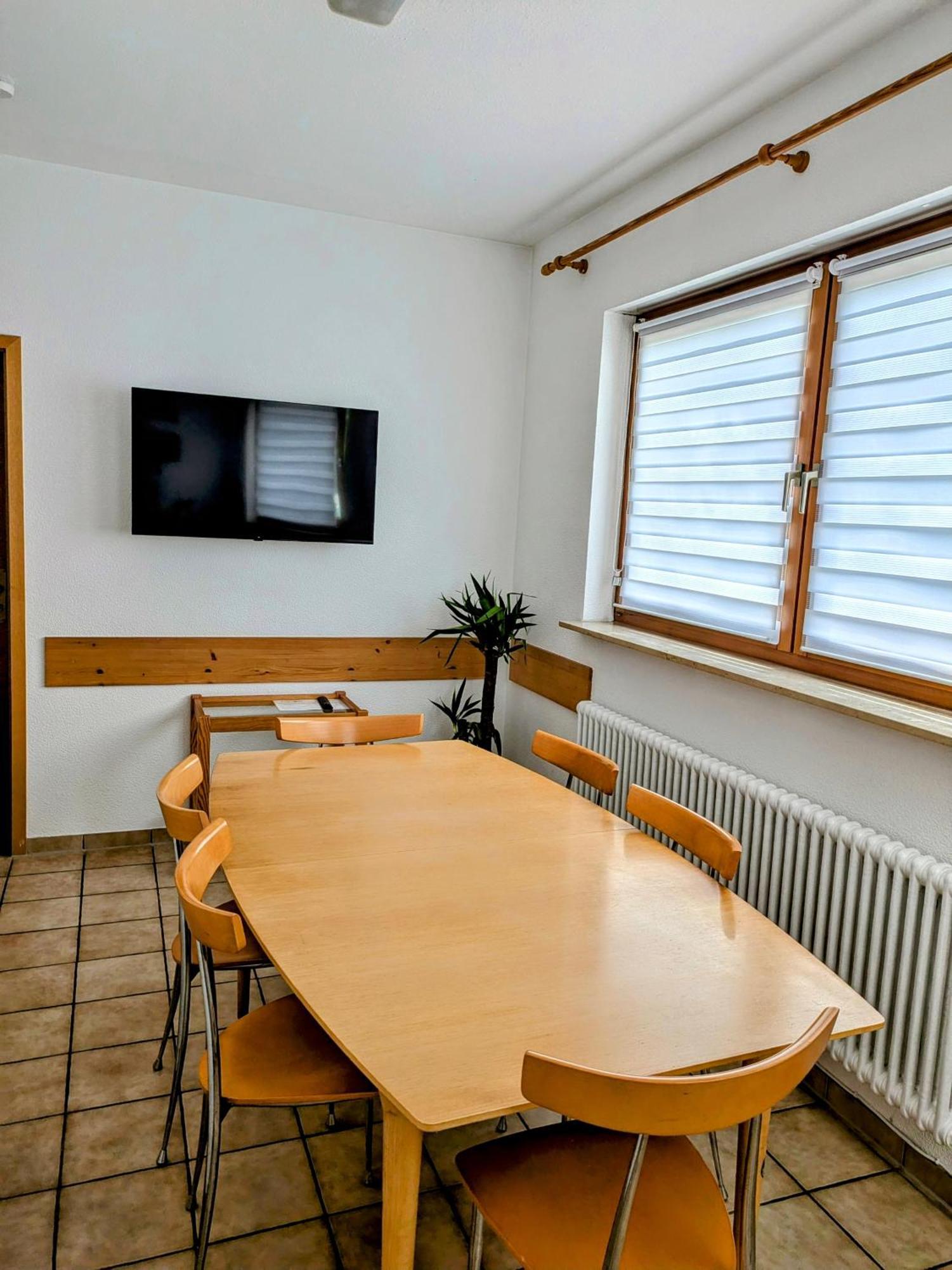 4 Zimmer Geraeumige Und Ruhig Gelegene Ferien- Und Monteurwohnung Nur Fuer Sie Allein Aujvari Vermietungen Spiegelberg Ngoại thất bức ảnh