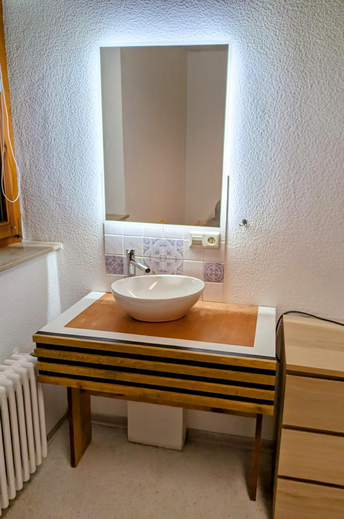 4 Zimmer Geraeumige Und Ruhig Gelegene Ferien- Und Monteurwohnung Nur Fuer Sie Allein Aujvari Vermietungen Spiegelberg Ngoại thất bức ảnh